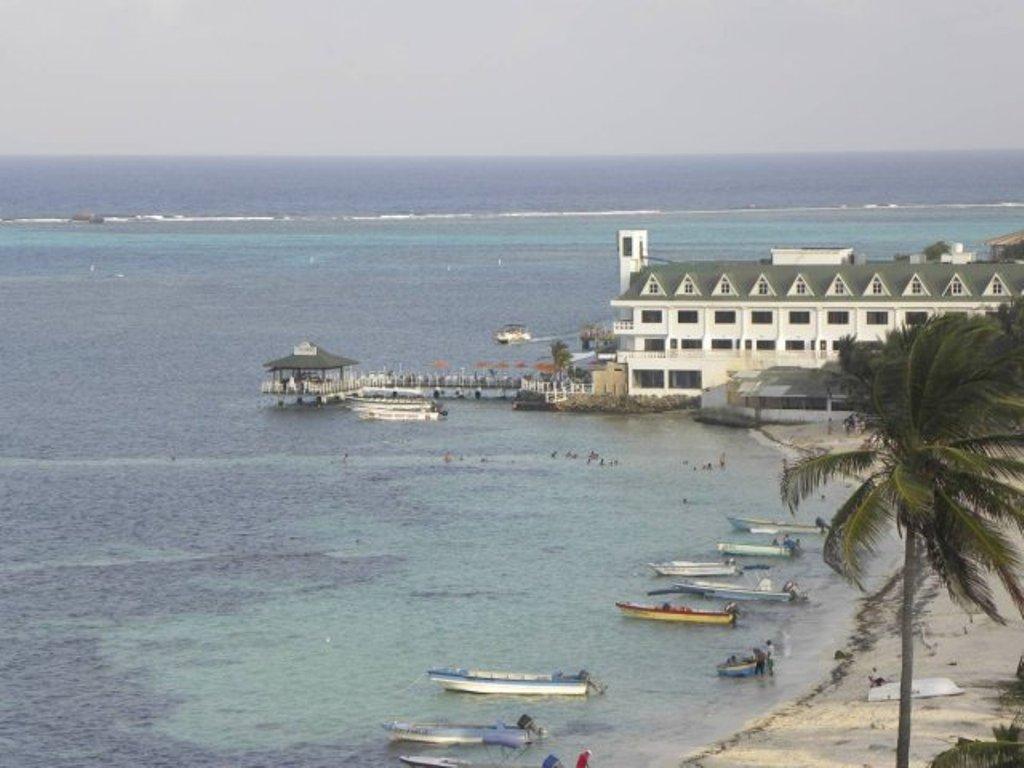Hotel Lord Pierre San Andrés Buitenkant foto